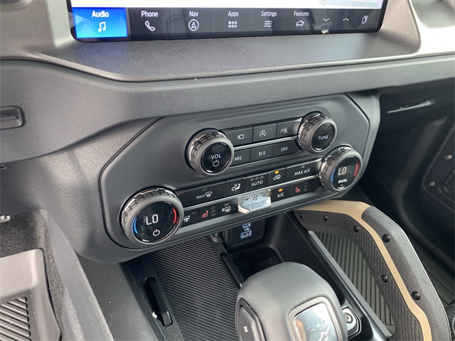 2025 Azure Gray Metallic Tri-Coat Ford Bronco Badlands 4X4 SUV