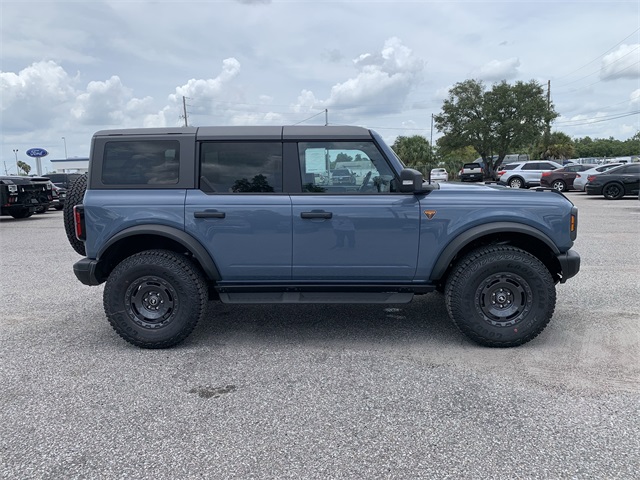2025 Azure Gray Metallic Tri-Coat Ford Bronco Badlands 4X4 SUV