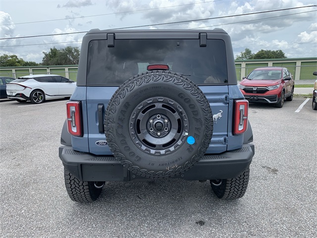 2025 Azure Gray Metallic Tri-Coat Ford Bronco Badlands 4X4 SUV