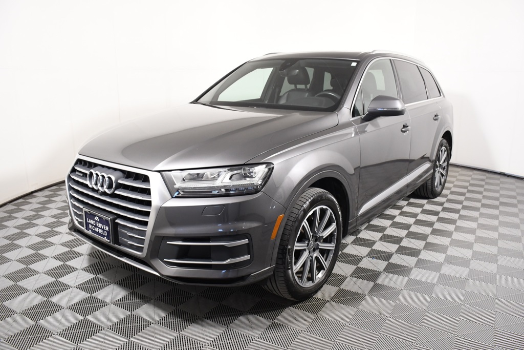2019 Audi Q7 Premium Plus's photo