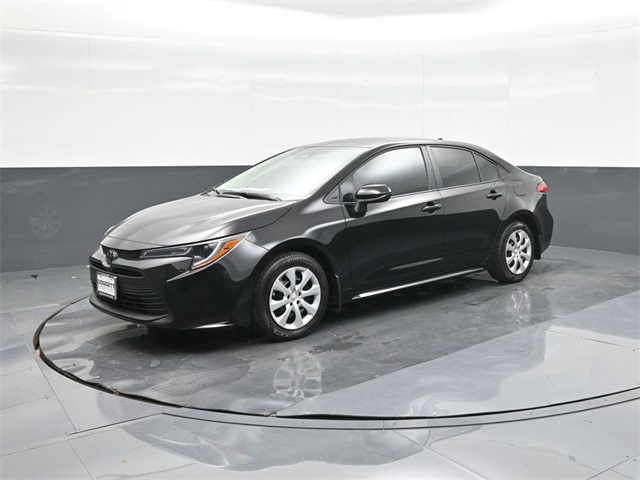 2026 Toyota Corolla LE's photo