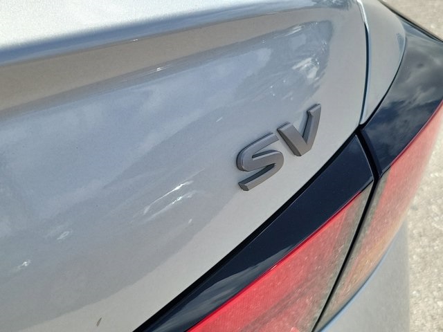 2024 Brilliant Silver Metallic Nissan Altima 2.5 SV FWD Sedan