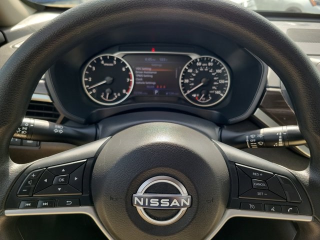 2024 Brilliant Silver Metallic Nissan Altima 2.5 SV FWD Sedan