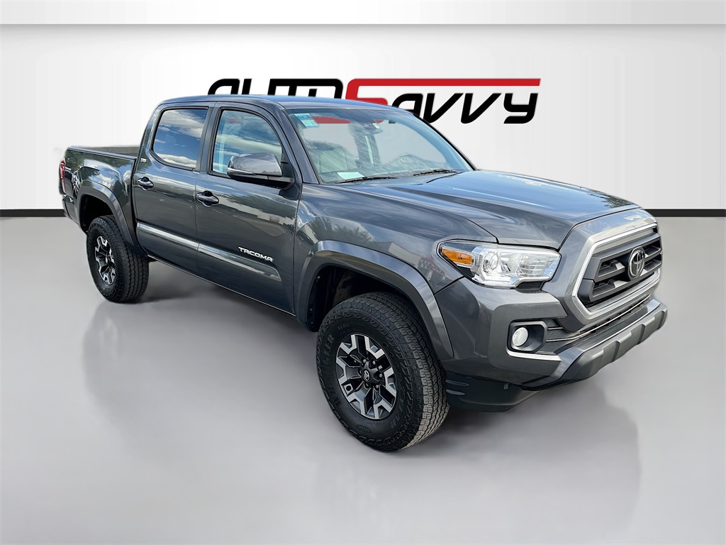 2021 Toyota Tacoma SR5's photo