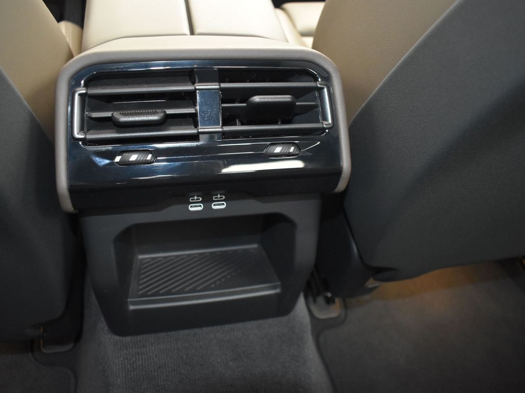 2024 Mineral White Metallic BMW 5 Series 540i xDrive AWD Sedan