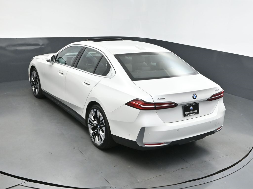 2024 Mineral White Metallic BMW 5 Series 540i xDrive AWD Sedan