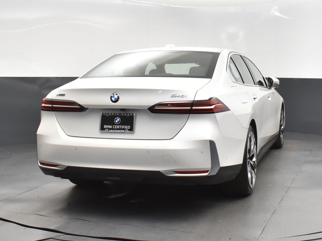 2024 Mineral White Metallic BMW 5 Series 540i xDrive AWD Sedan