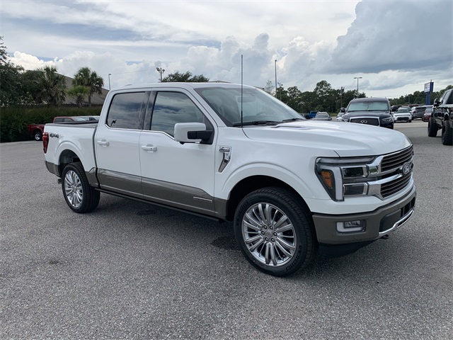 2025 Star White Metallic Tri-Coat Ford F-150 King Ranch 4X4 Truck