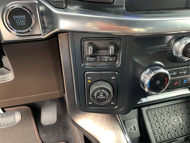 2025 Star White Metallic Tri-Coat Ford F-150 King Ranch 4X4 Truck