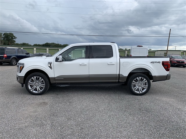 2025 Star White Metallic Tri-Coat Ford F-150 King Ranch 4X4 Truck
