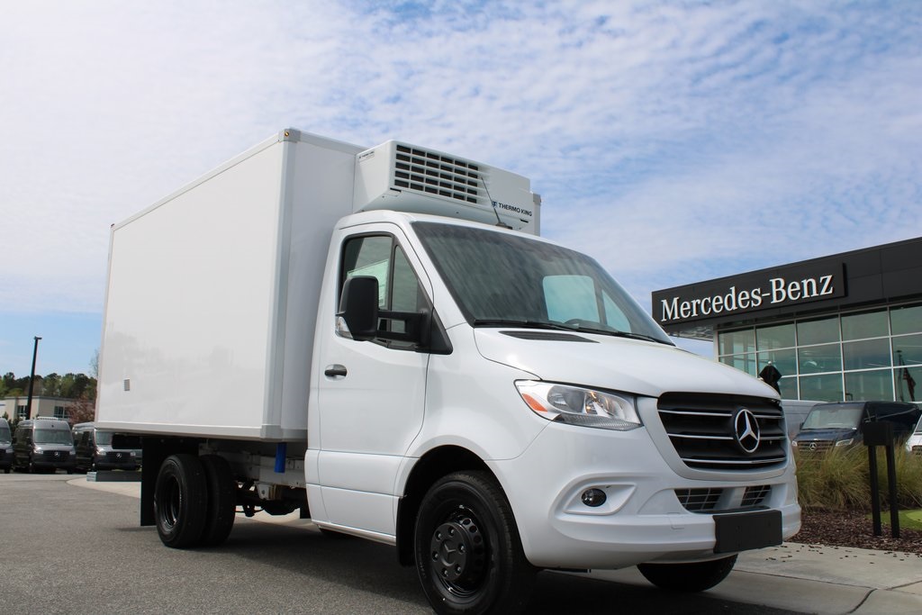 2023 Mercedes-Benz Sprinter Themo King V520 Max Emerald Refer Box for sale #MB5437A - photo 2
