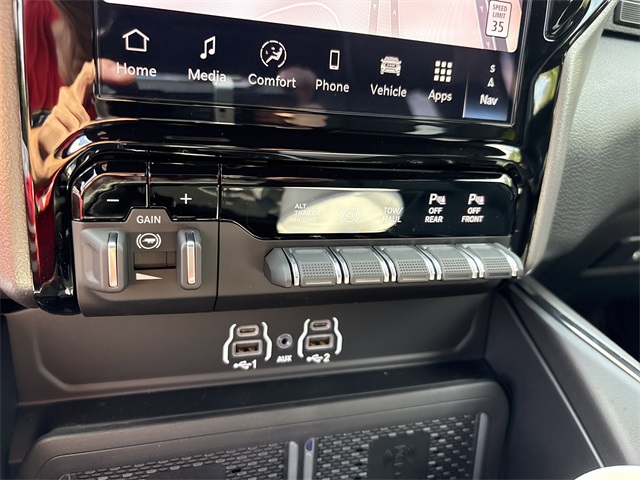 2026 Ram 3500 Laramie photo 27