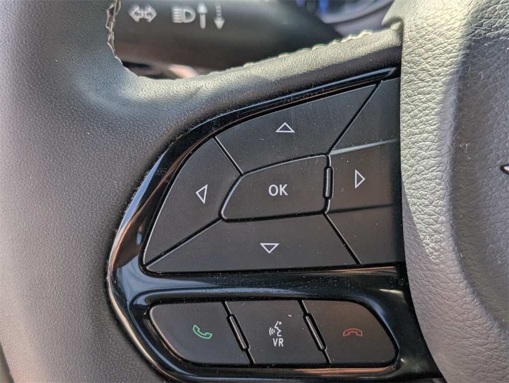 used 2024 Chrysler Pacifica car, priced at $25,998