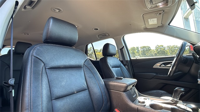 used 2020 Chevrolet Traverse car, priced at $19,598