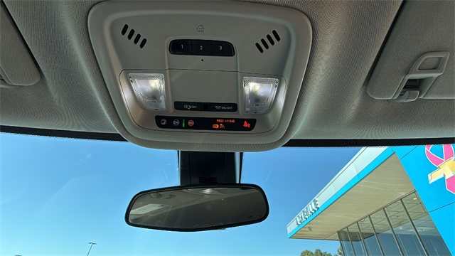 used 2020 Chevrolet Traverse car, priced at $19,598