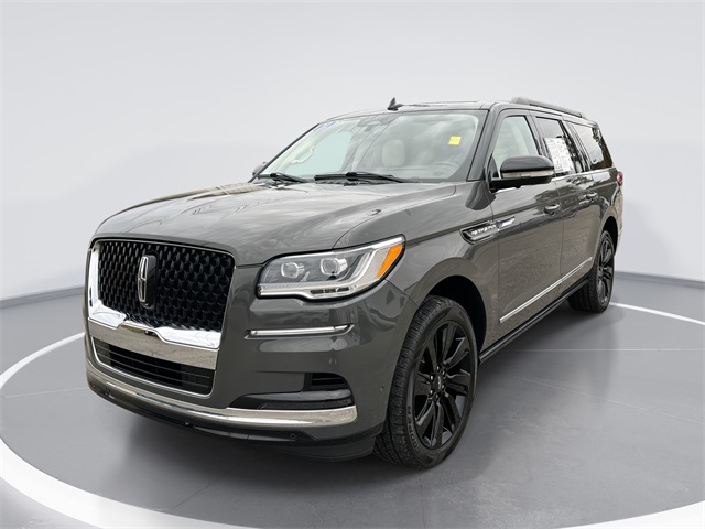 2022 Lincoln Navigator Black Label L's photo