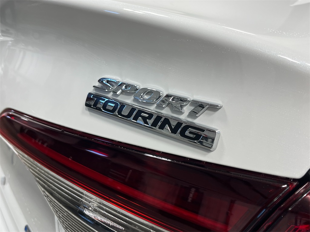 2025 Honda Civic Hybrid Sport Touring Sedan 4 Dr. FWD 6