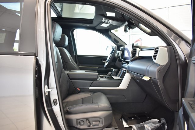 2026 Toyota Sequoia Platinum photo 11