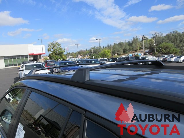 2026 Toyota Corolla Cross LE photo 4