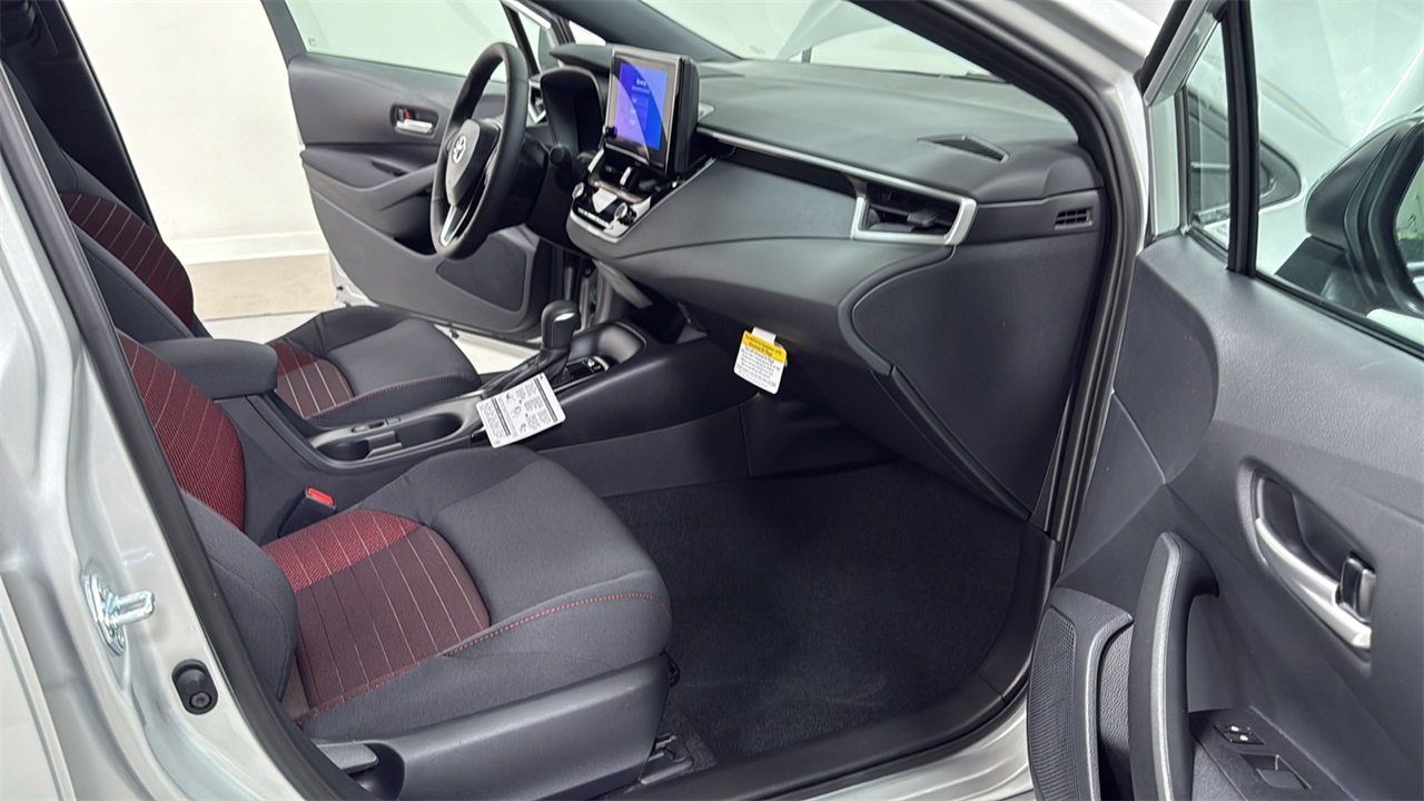 2026 Toyota Corolla SE photo 18