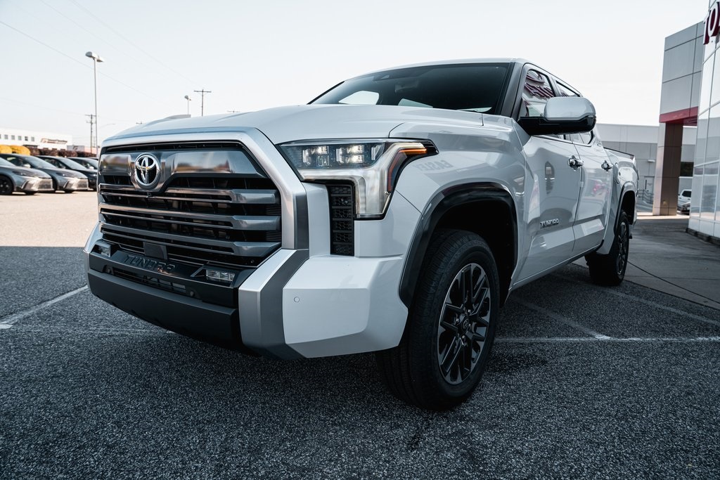2026 Toyota Tundra Limited CrewMax photo 3