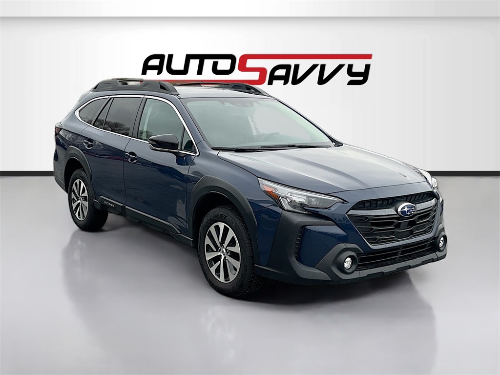 2025 Subaru Outback Premium's photo
