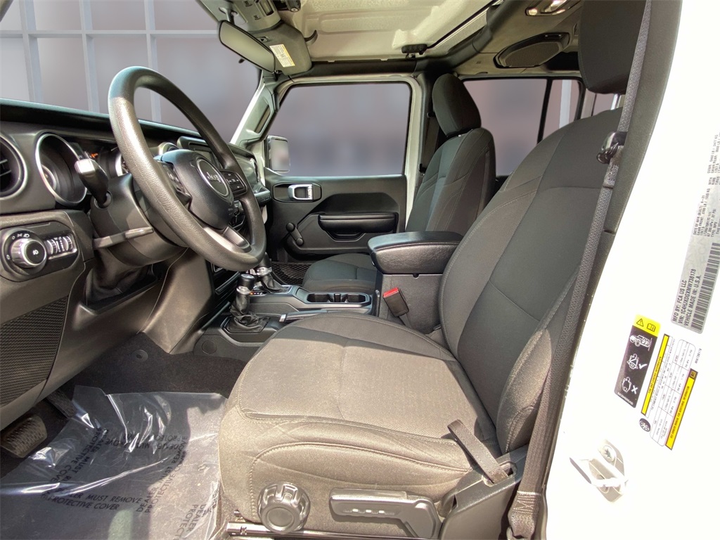 2021 Bright White Clearcoat Jeep Wrangler Unlimited Willys 4X4 SUV