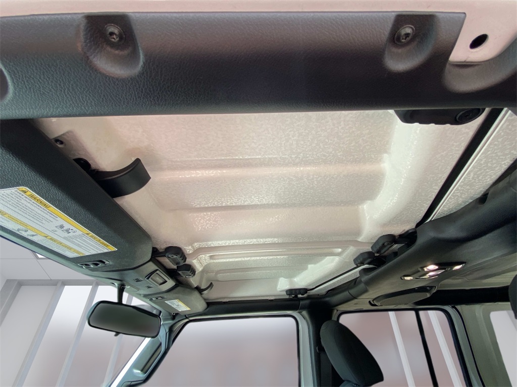 2021 Bright White Clearcoat Jeep Wrangler Unlimited Willys 4X4 SUV