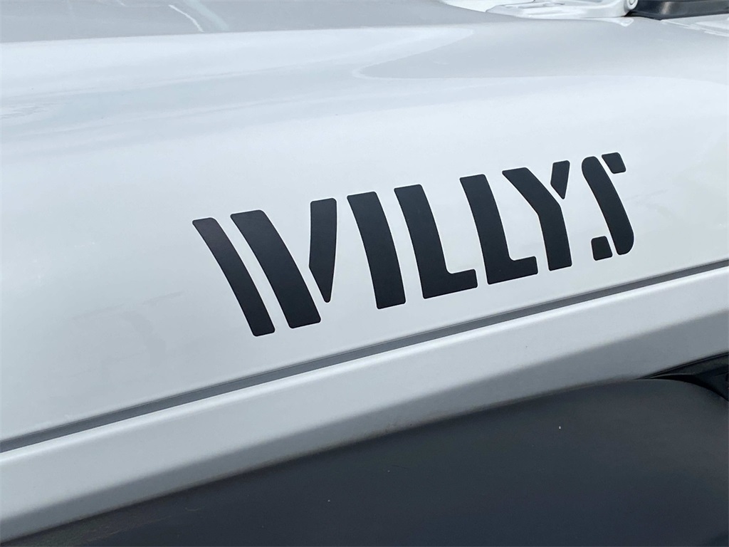 2021 Bright White Clearcoat Jeep Wrangler Unlimited Willys 4X4 SUV
