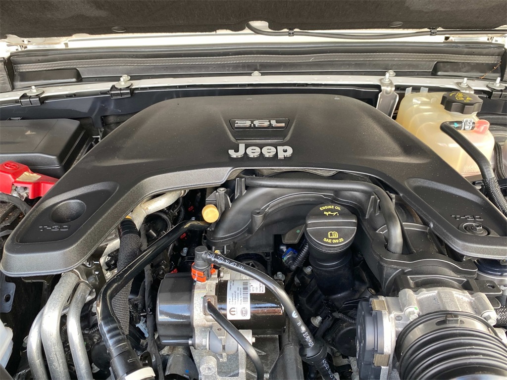 2021 Bright White Clearcoat Jeep Wrangler Unlimited Willys 4X4 SUV