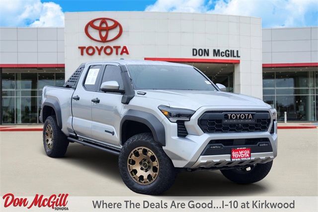 2024 Toyota Tacoma Trailhunter's photo
