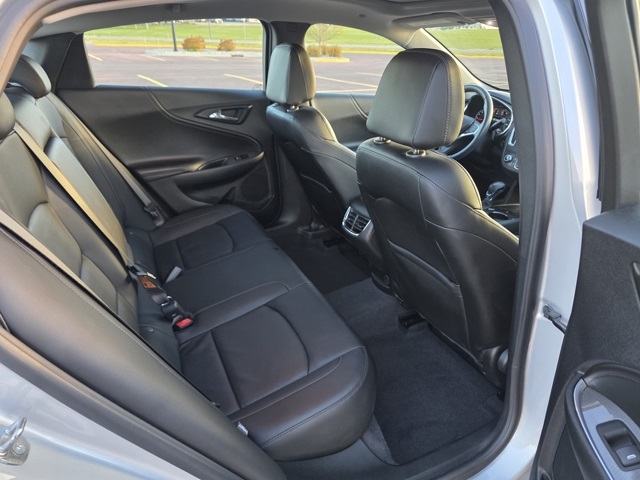 2021 Chevrolet Malibu FWD LT