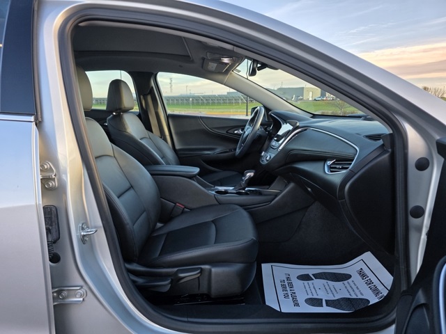 2021 Chevrolet Malibu FWD LT