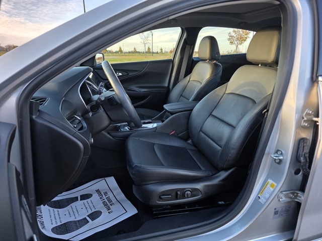 2021 Chevrolet Malibu FWD LT