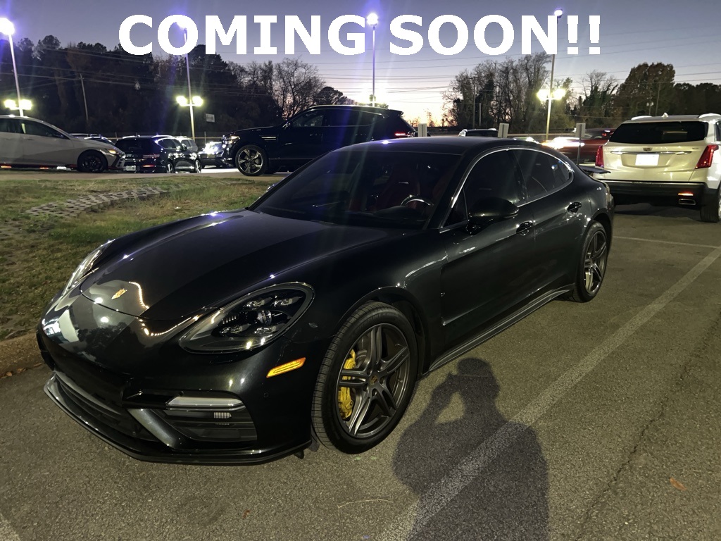 2017 Porsche Panamera 