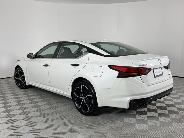 2024 Nissan Altima 2.5 SR photo 7