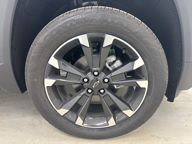 new 2026 Chevrolet Equinox car, priced at $37,315