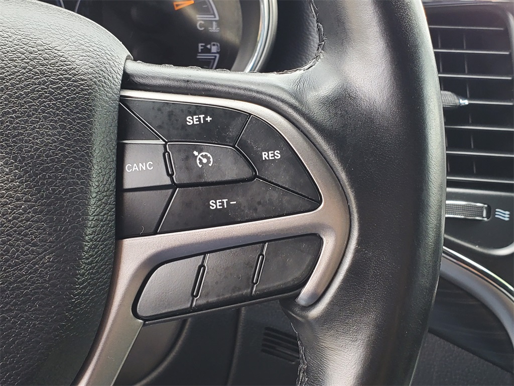 2020 Jeep Grand Cherokee Laredo E photo 13