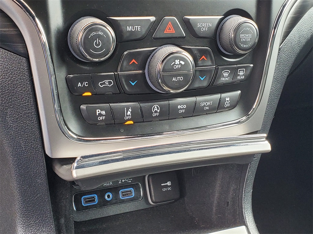 2020 Jeep Grand Cherokee Laredo E photo 17
