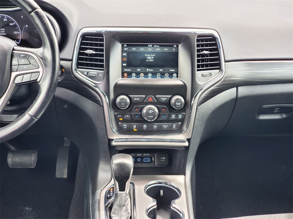 2020 Jeep Grand Cherokee Laredo E photo 22
