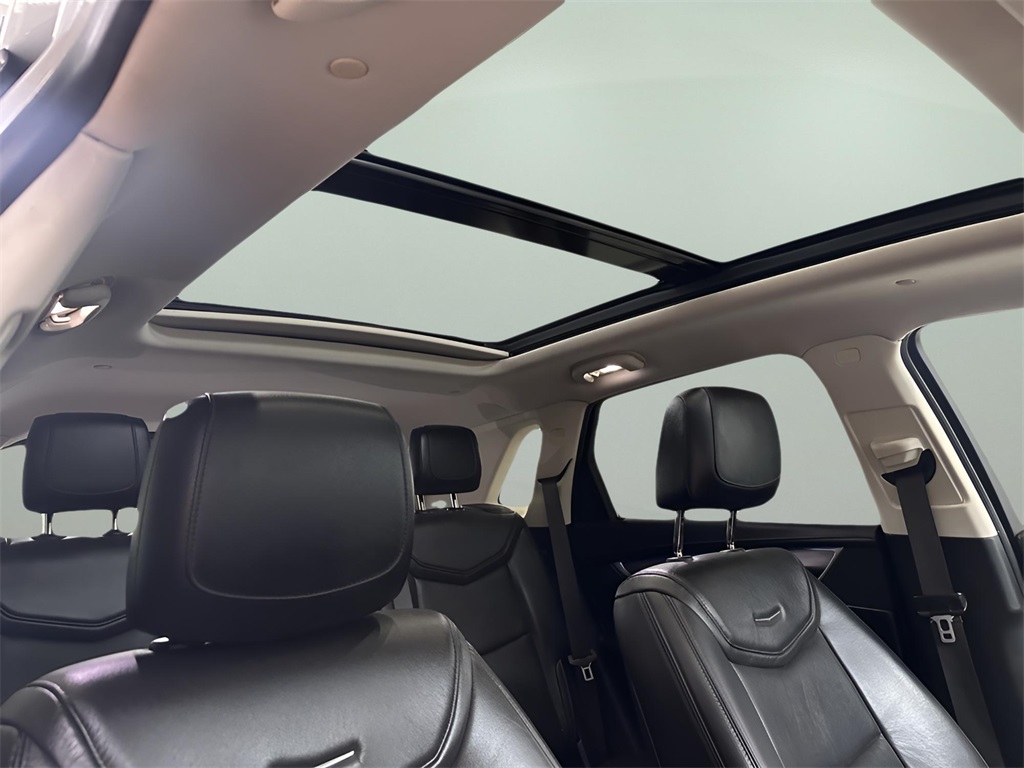 2019 Cadillac XT5 Premium Luxury photo 3