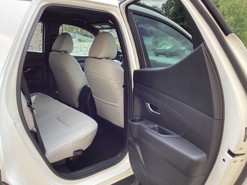 2026 Hyundai Santa Cruz SEL photo 8
