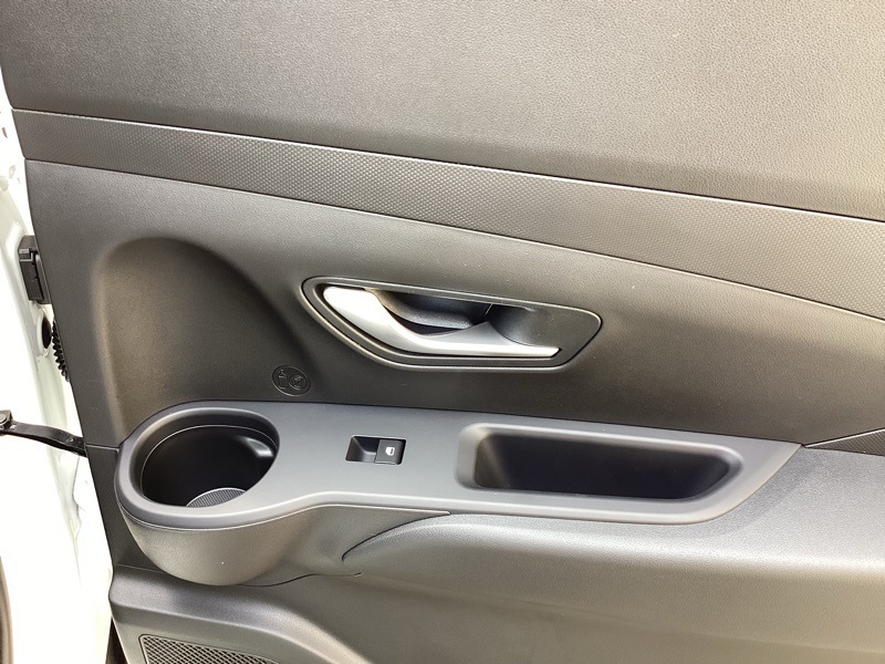 2026 Hyundai Santa Cruz SEL photo 9