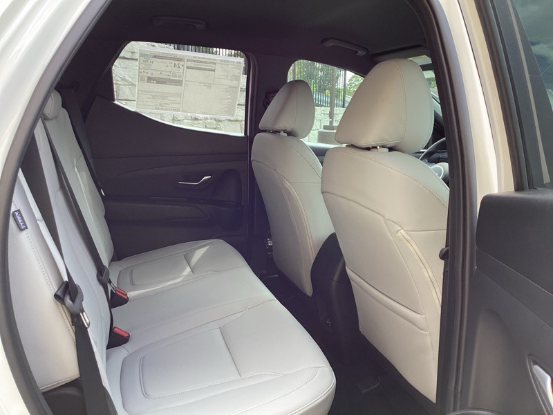 2026 Hyundai Santa Cruz SEL photo 10