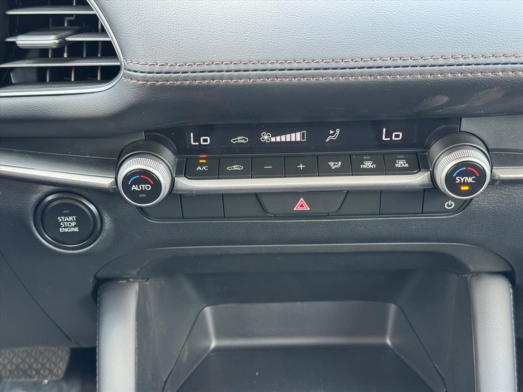 2025 Mazda Mazda3 Sedan 2.5 Select Sport photo 16