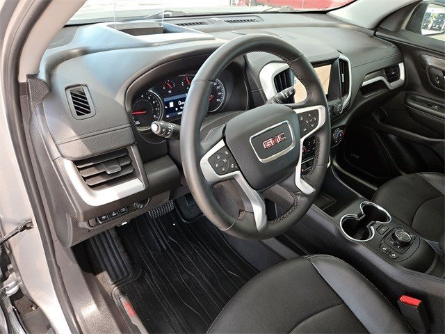 2024 Gmc Terrain SLT photo 9