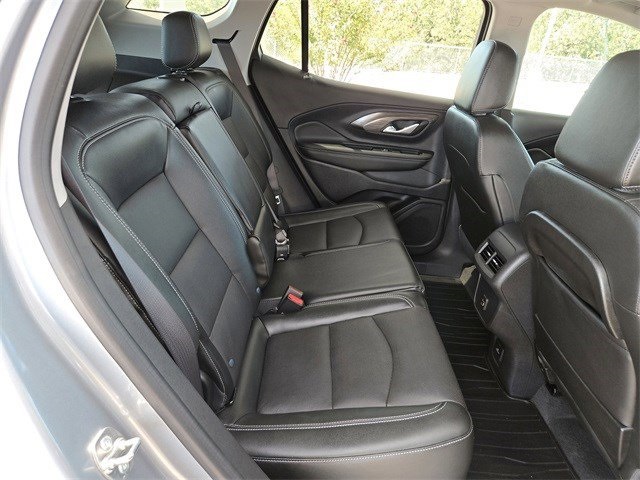 2024 Gmc Terrain SLT photo 28