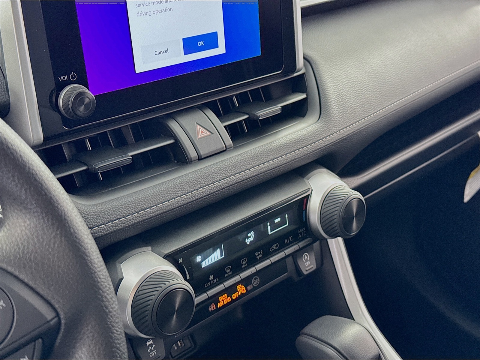 2025 Toyota RAV4 LE photo 9
