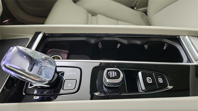 new 2026 Volvo XC60 car, priced at $63,935
