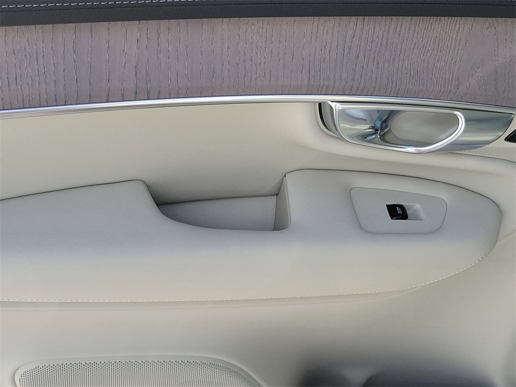 new 2026 Volvo XC90 car, priced at $73,110